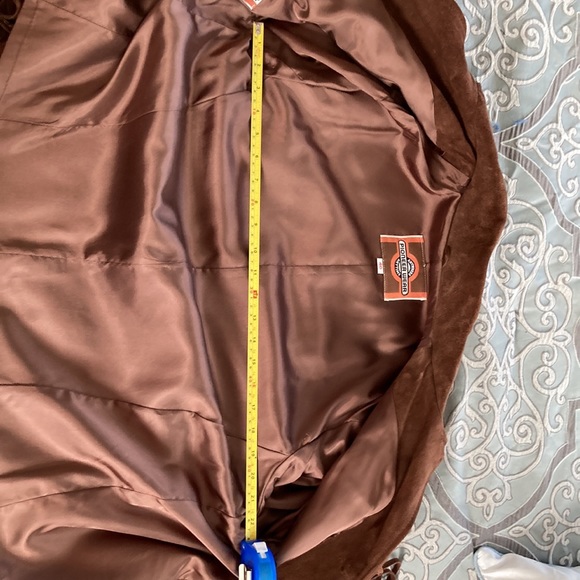 Pioneer Wear genuine leather fringe jacket. Size 40. Excellent condition. - Picture 9 of 9